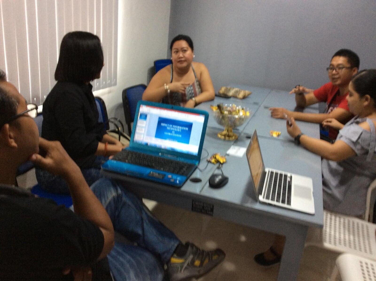 Ideal for presentations, small group discussions